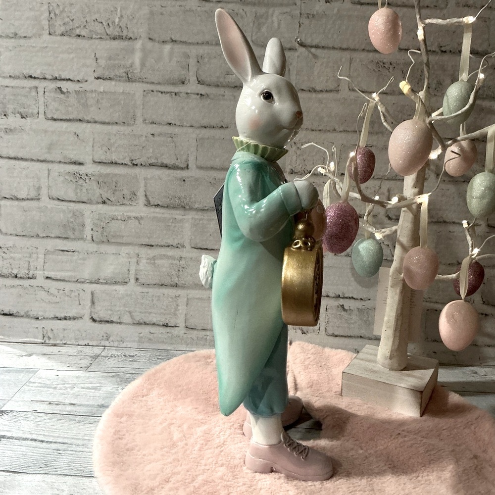 TOPHAT & TAIL Rabbit Holding Clock Statue - Picture 3 of 7